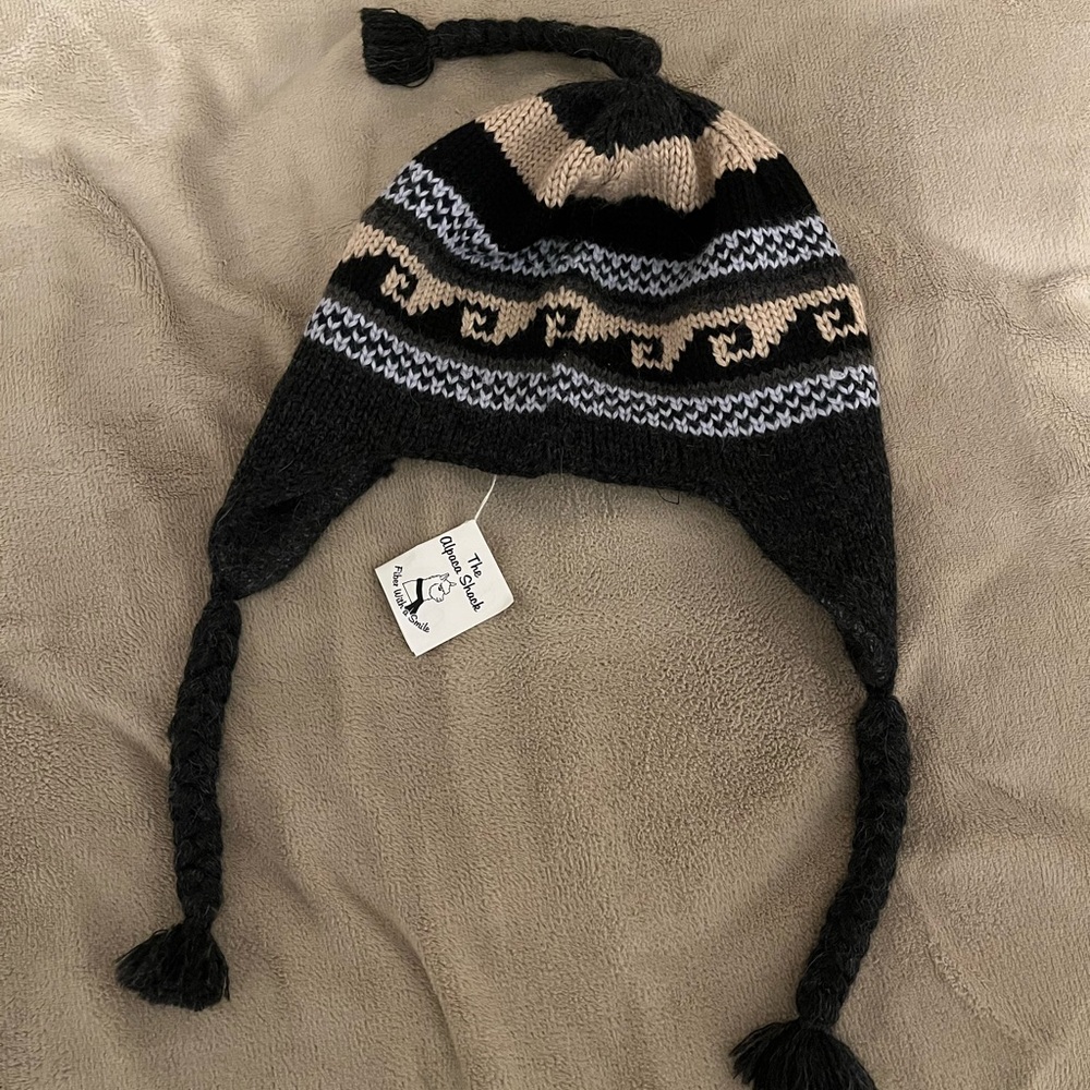 Adults Unisex Grey and Tan Knit Chullo Hat